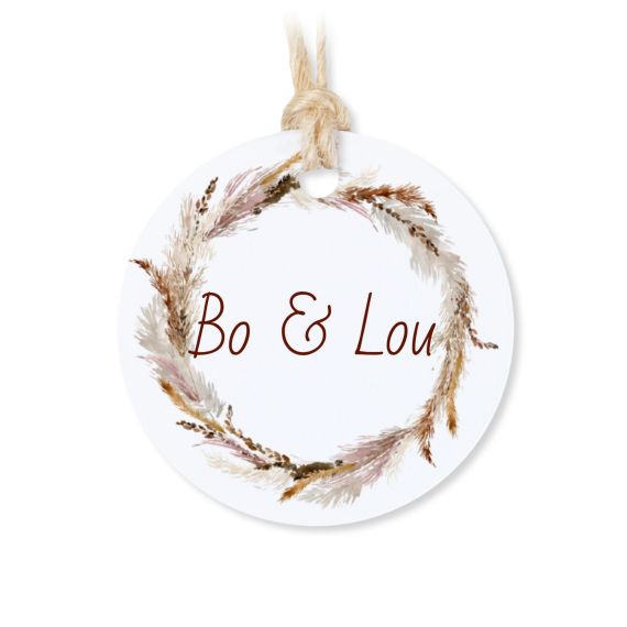 Mixed Set of Favors Burgundy with Round Labels - 18 pcs Mixed Set of Favors Burgundy with Round Labels - 18 pcs