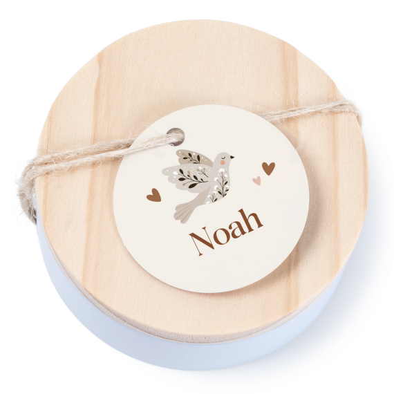 Geschenkdose mit graviertem Holzdeckel und runden Stickern- 12 Stk. Geschenkdose mit graviertem Holzdeckel und runden Stickern- 12 Stk.