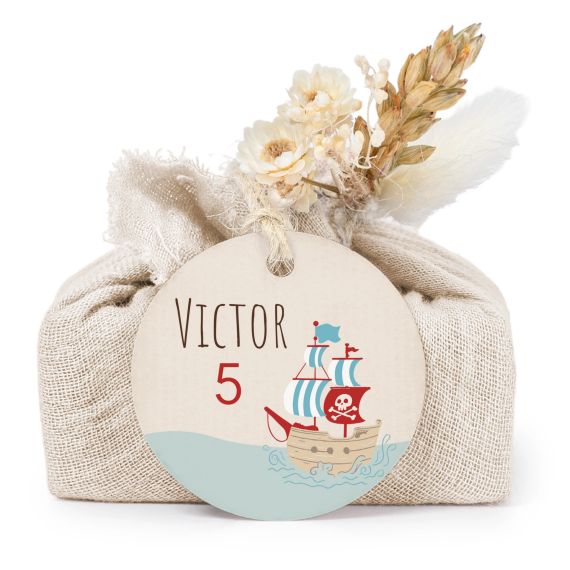 Lot de 6 savons avec emballage en coton beige et étiquettes rondes Lot de 6 savons avec emballage en coton beige et étiquettes rondes