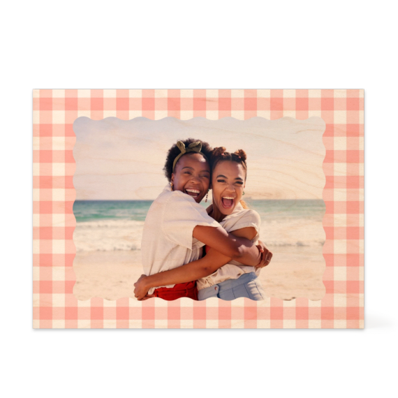 Scalloped Gingham Frame Scalloped Gingham Frame