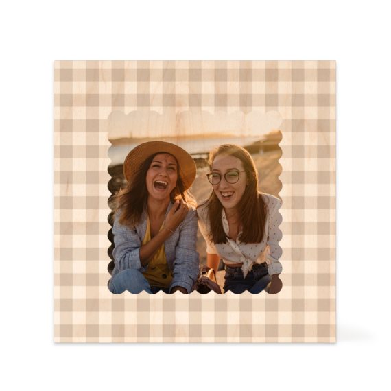 Scalloped Gingham Frame Scalloped Gingham Frame