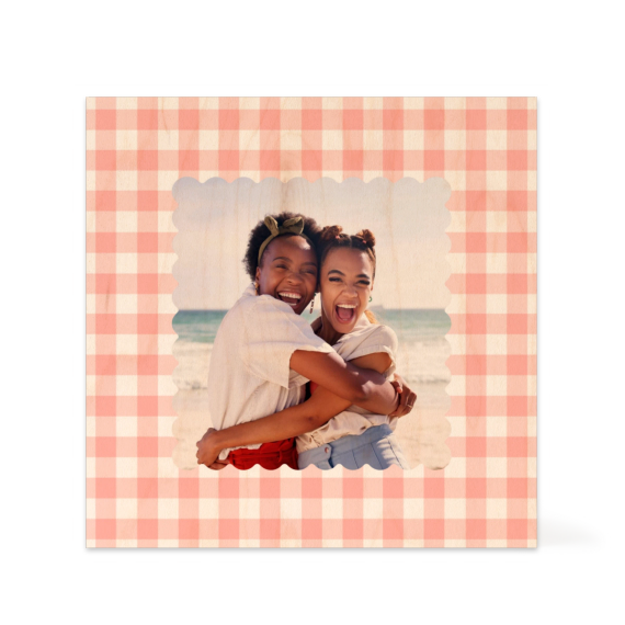 Scalloped Gingham Frame Scalloped Gingham Frame
