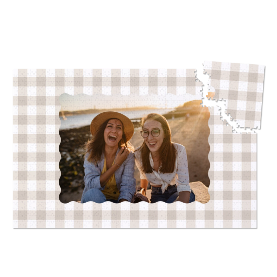 Scalloped Gingham Frame Scalloped Gingham Frame