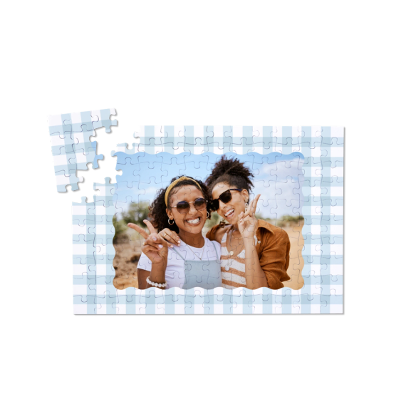 Scalloped Gingham Frame Scalloped Gingham Frame