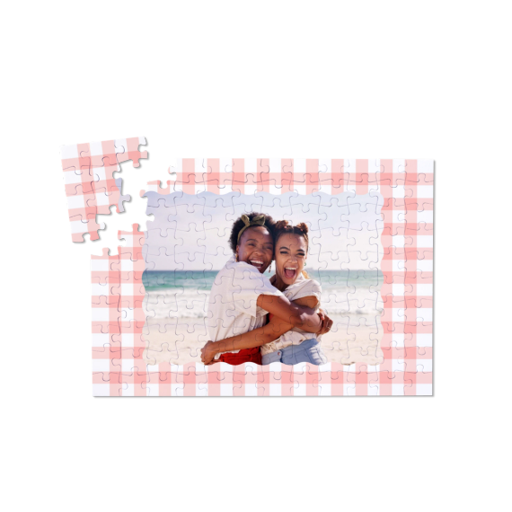 Scalloped Gingham Frame Scalloped Gingham Frame