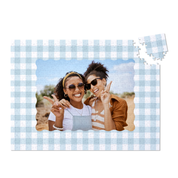 Scalloped Gingham Frame Scalloped Gingham Frame