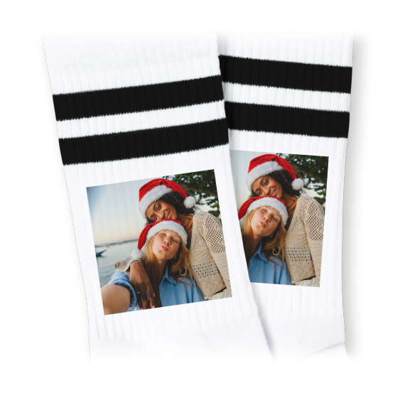 SportSocks_PhotoOnlyFilterXmasHat